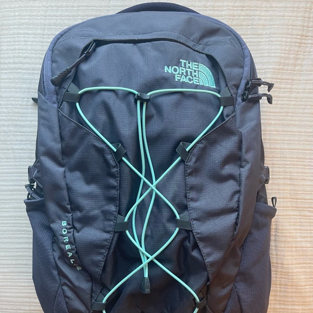 The North Face Women's Borealis Backpack *rare color*